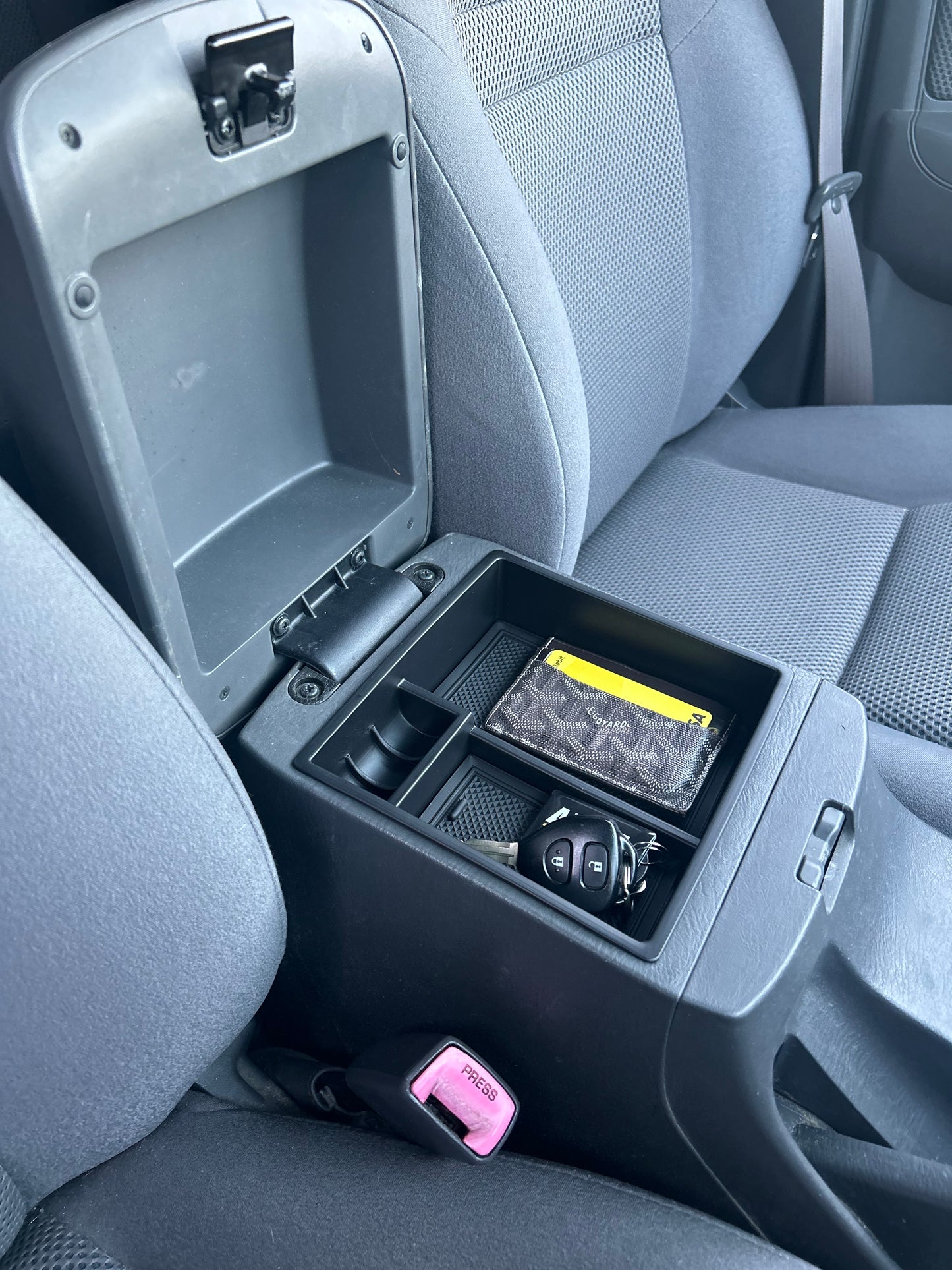 Centre Console Storage (2005–2015 Toyota Hilux N70)