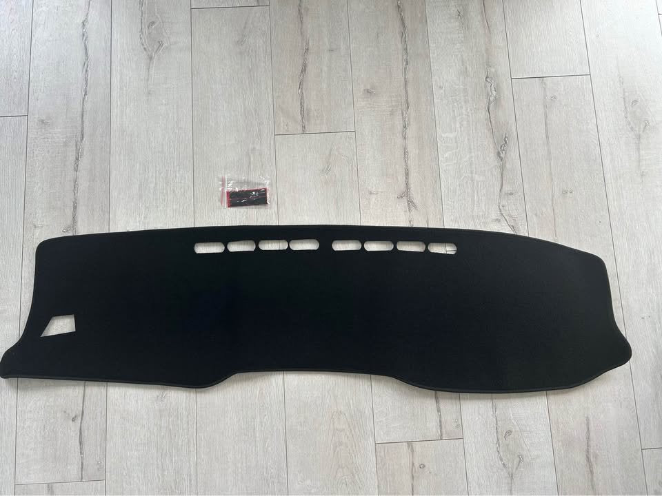 Toyota Hilux N80 Dash Mat 2016-2021