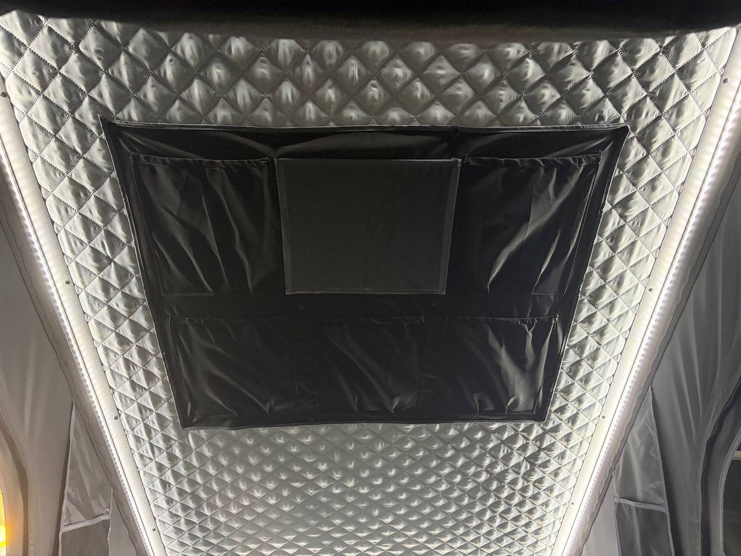 DSR AUTOMOTIVE Roof Top Tent