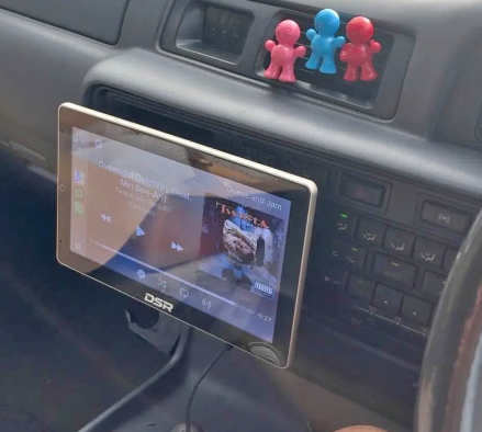 10.1” Rotating DSR Head Unit